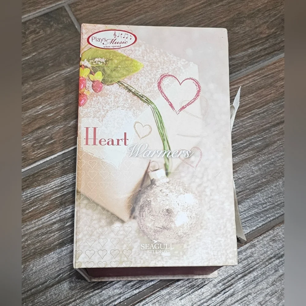 Seagull Studios Sister Heart Warmer Tea Light Candle Gift